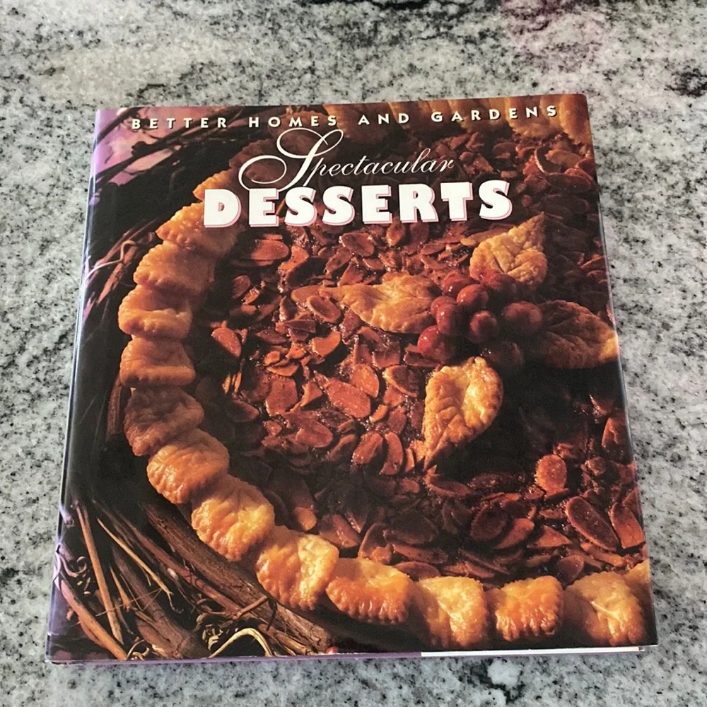 Vintage 1992 Better Homes And Gardens Spectacular Desserts Cookbook!